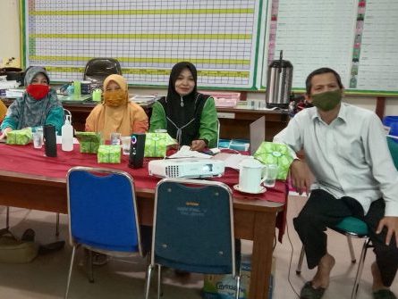 Bimtek Implementasi Pembelajaran Kurikulum KMA 183 dan 184 Via Zoom