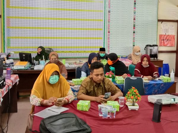 Bimtek Implementasi Pembelajaran KMA 183 dan 184 Mapel Akidah Akhlak